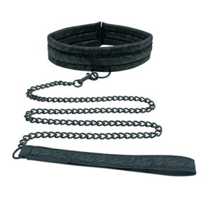 Lace Collar and Leash