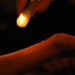 Wax Play: La nueva sensación de Jugar con Velas Corporales